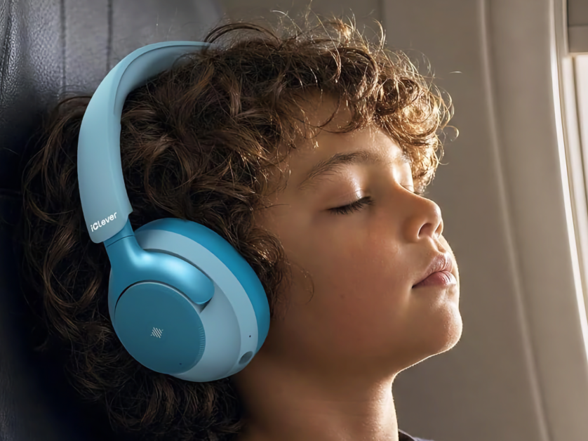 iClever Q950 headphones kid